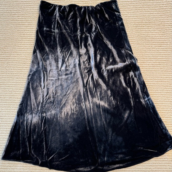 J Crew Gwyneth slip skirt velvet - sz L - black (more like dk grey) - exc cond - Picture 4 of 7